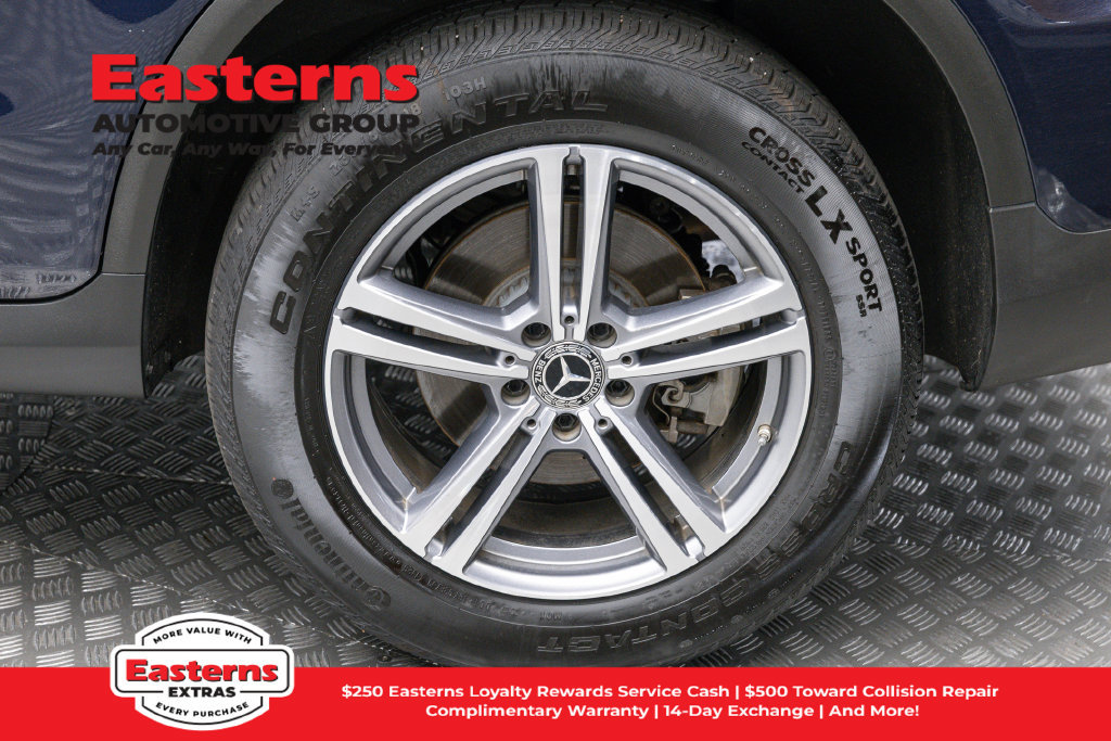 Used 2021 Mercedes-Benz GLC 300 4MATIC image 9