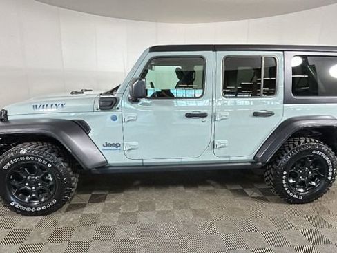 Used 2023 Jeep Wrangler Unlimited w/ Cold Weather Group AWD/4WD image 6