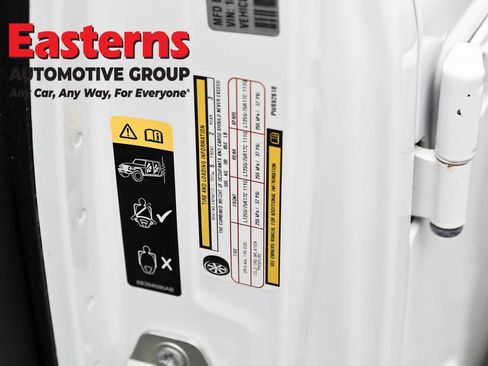 Used 2023 Jeep Wrangler Unlimited w/ Cold Weather Group image 32