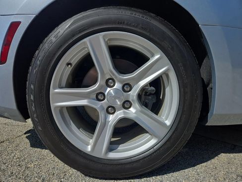 Used 2017 Chevrolet Camaro LT RWD image 28