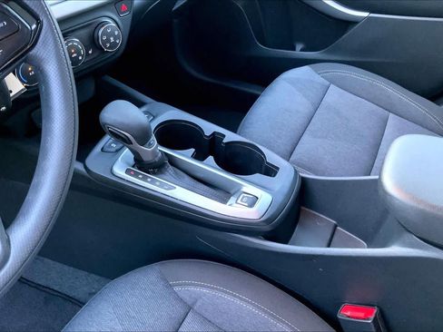 Used 2024 Chevrolet Trax LS w/ LS Convenience Package FWD image 16