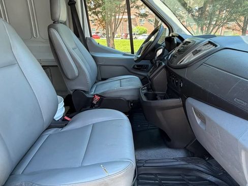 Used 2019 Ford Transit 250 148 Medium Roof RWD image 10