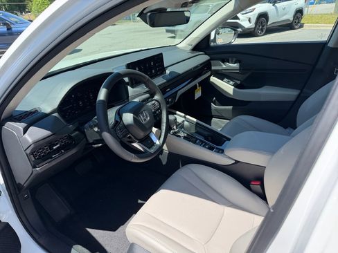 New 2026 Honda Accord Touring image 30