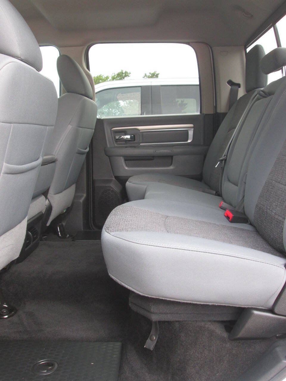 Used 2018 RAM 3500 Big Horn AWD/4WD image 19