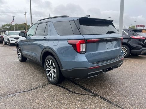 Certified 2025 Ford Explorer ST-Line image 6