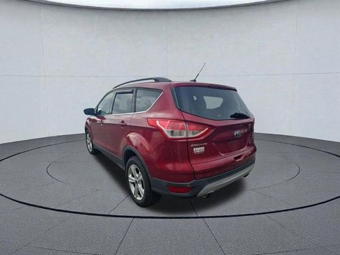 Used 2015 Ford Escape SE w/ Equipment Group 201A image 3