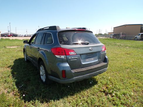 Used 2013 Subaru Outback 2.5i Premium AWD/4WD image 7