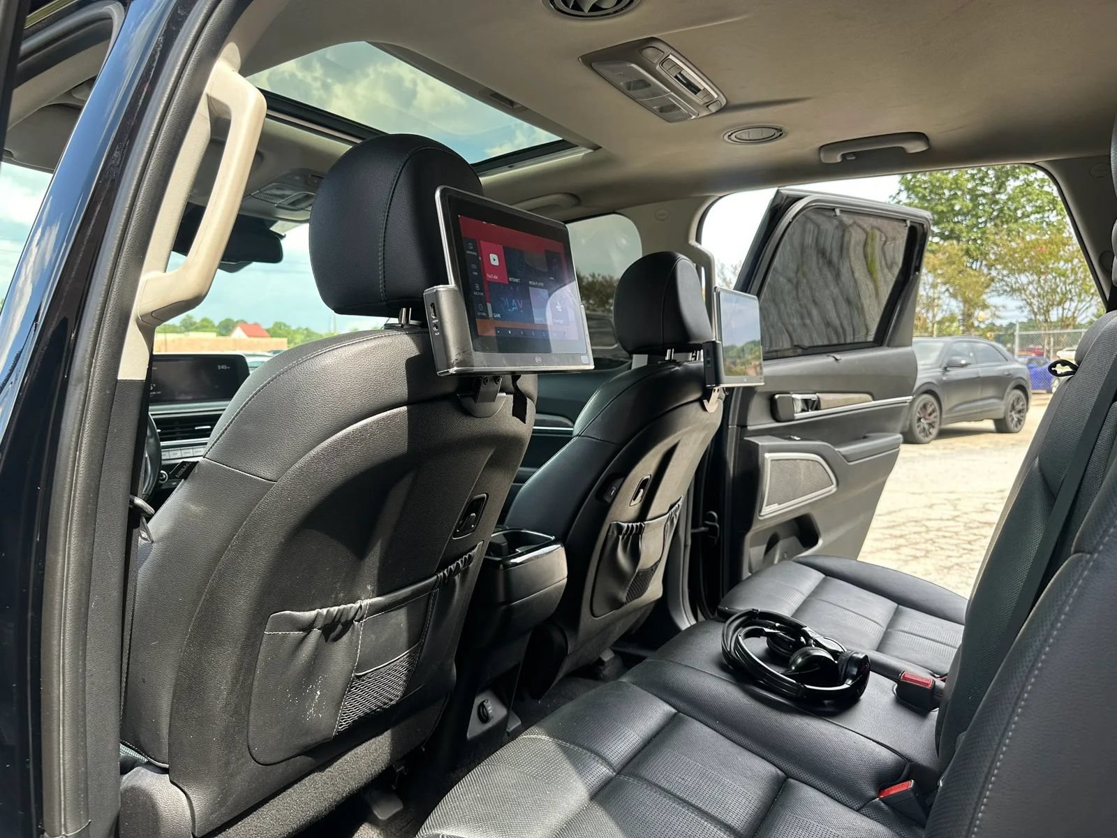 Used 2022 Kia Telluride EX FWD image 13