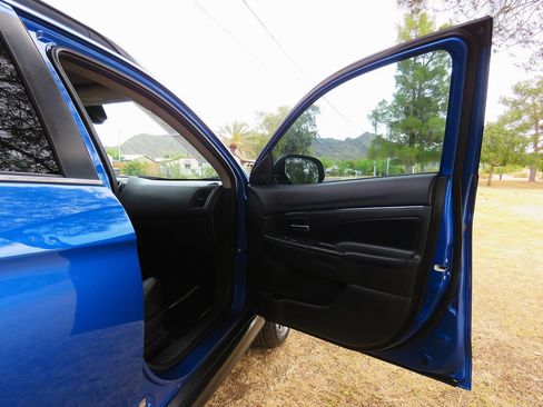 Used 2016 Mitsubishi Outlander Sport GT FWD image 13