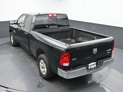 Used 2018 RAM 1500 Classic SLT AWD/4WD image 29
