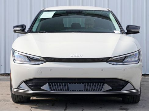 Used 2022 Kia EV6 Wind image 6
