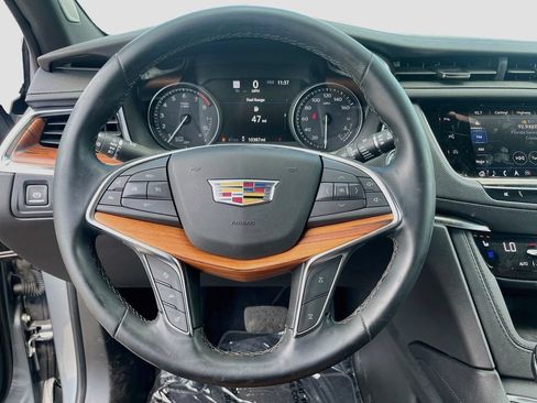 Used 2025 Cadillac XT5 Premium Luxury w/ Technology Package FWD image 11