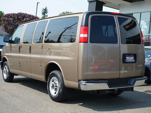 Used 2003 GMC Savana 2500 Passenger w/ Sle Preferred Equipment Group RWD image 3