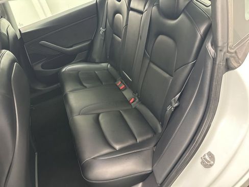 Used 2020 Tesla Model 3 Standard Range Plus image 13