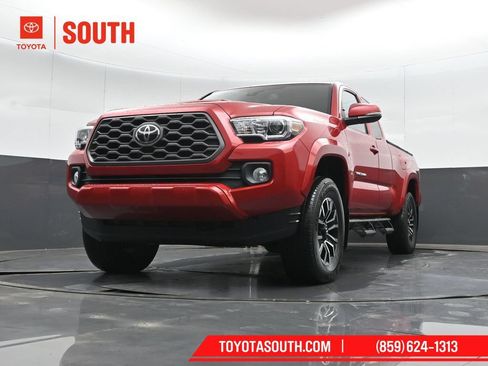 Used 2022 Toyota Tacoma TRD Sport AWD/4WD image 37