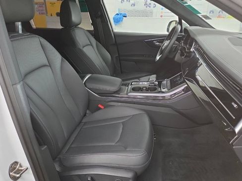 Used 2025 Audi Q7 3.0T Premium Plus AWD/4WD image 6