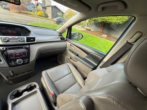 Used 2015 Honda Odyssey EX-L image 18