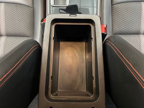 Used 2025 Nissan Altima 2.5 SR image 35