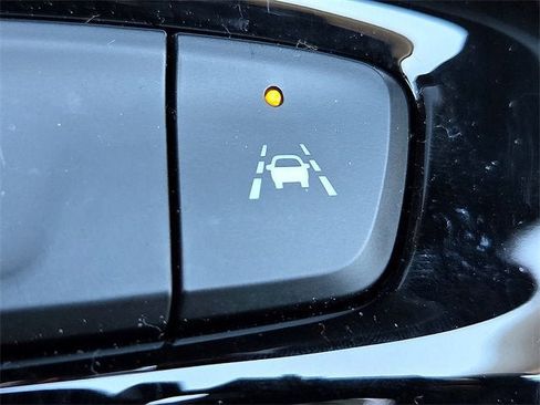 Certified 2025 Chevrolet Trax ACTIV w/ Driver Confidence Package image 21