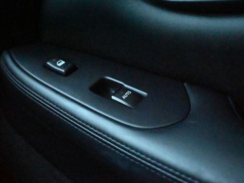 Used 2005 Lexus SC 430 Convertible image 62