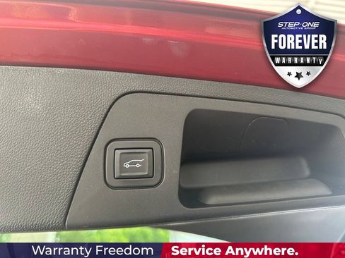 Used 2019 Buick Envision Essence FWD image 32
