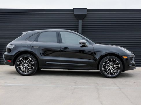 Certified 2026 Porsche Macan Turbo AWD/4WD image 8