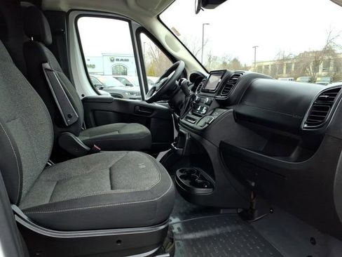 Used 2025 RAM ProMaster 2500 w/ U-Haul Equipment Group FWD image 14