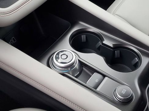 New 2026 Ford Explorer Active w/ Active Comfort Package image 21