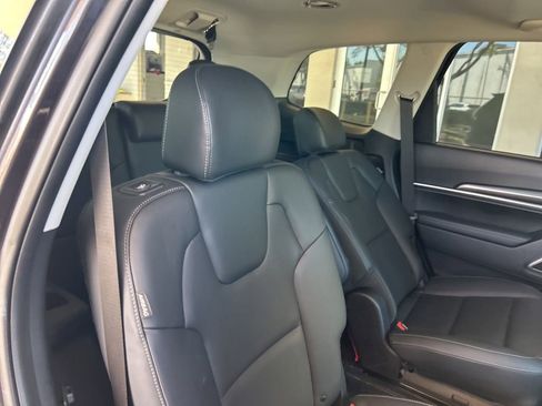 Used 2025 Kia Telluride S image 27