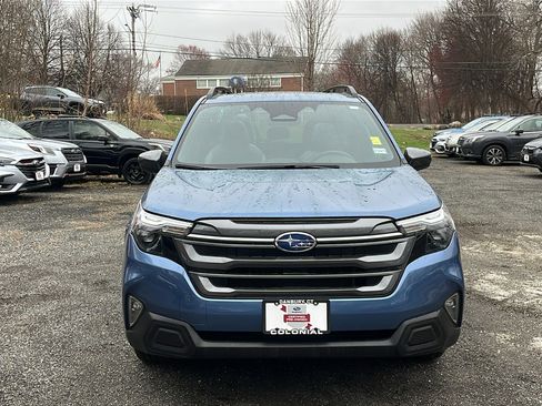 Certified 2025 Subaru Forester Premium AWD/4WD image 4