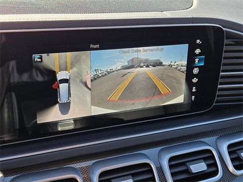 Used 2021 Mercedes-Benz GLS 580 4MATIC image 31