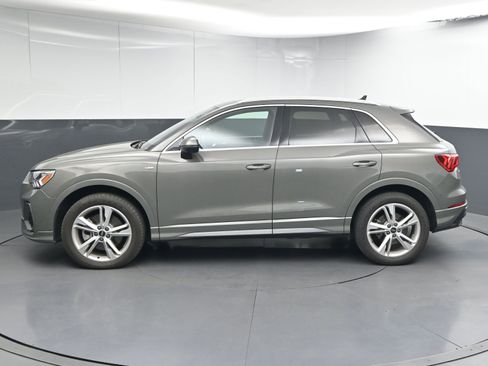 Used 2022 Audi Q3 2.0T Premium Plus image 5