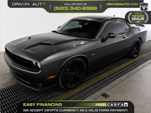 Used 2018 Dodge Challenger R/T w/ Driver Convenience Group RWD image 1