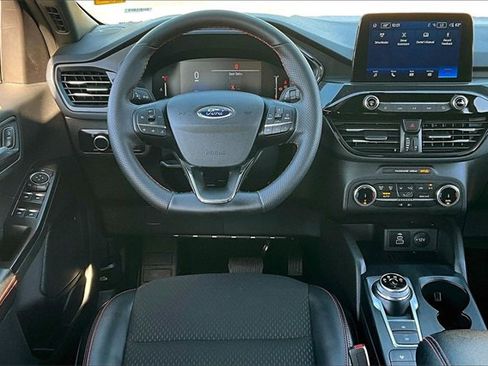 Used 2025 Ford Escape ST-Line image 8