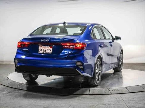 Used 2024 Kia Forte LXS w/ LXS Technology Package image 4