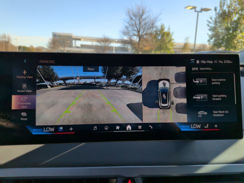 Used 2026 BMW iX xDrive60 w/ M Sport Package image 18