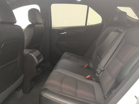 Used 2024 Chevrolet Equinox RS FWD image 18