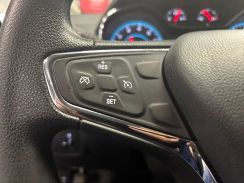 Used 2017 Chevrolet Cruze LT w/ Convenience Package FWD image 17