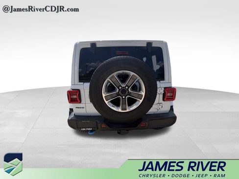 Used 2023 Jeep Wrangler Unlimited Rubicon 4xe w/ Cold Weather Group AWD/4WD image 7