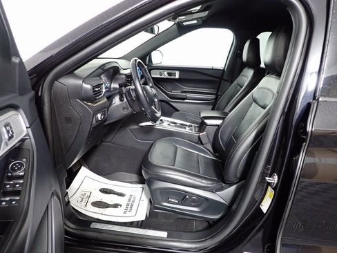 Used 2020 Ford Explorer Limited image 22