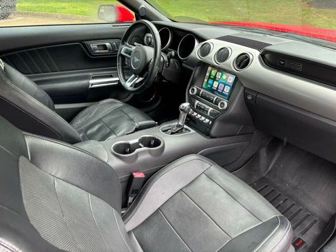 Used 2020 Ford Mustang Premium RWD image 12