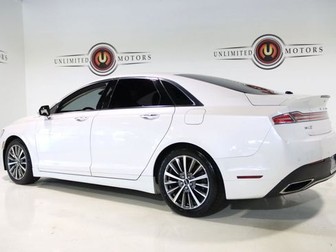 Used 2017 Lincoln MKZ Select w/ Climate Package image 3