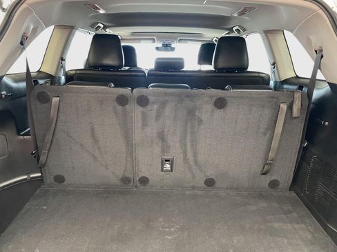 Used 2018 Toyota Highlander XLE w/ Protection Package #3 AWD/4WD image 16