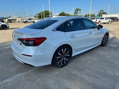 Used 2024 Honda Civic EX image 4