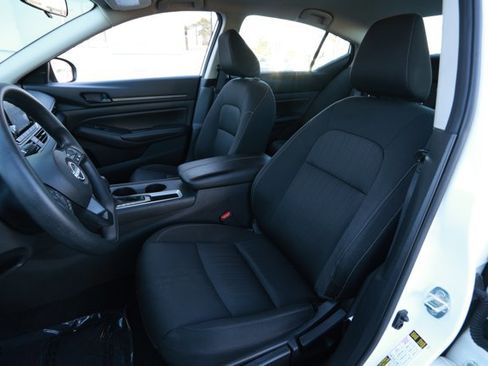 Used 2024 Nissan Altima 2.5 S image 21