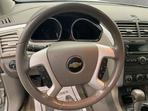 Used 2012 Chevrolet Traverse LT image 13