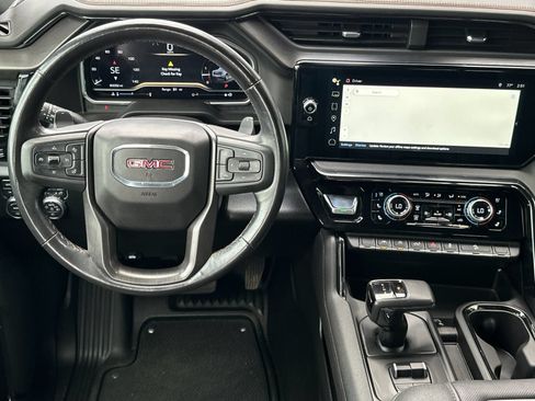 Used 2022 GMC Sierra 1500 AT4 w/ AT4 Preferred Package AWD/4WD image 13