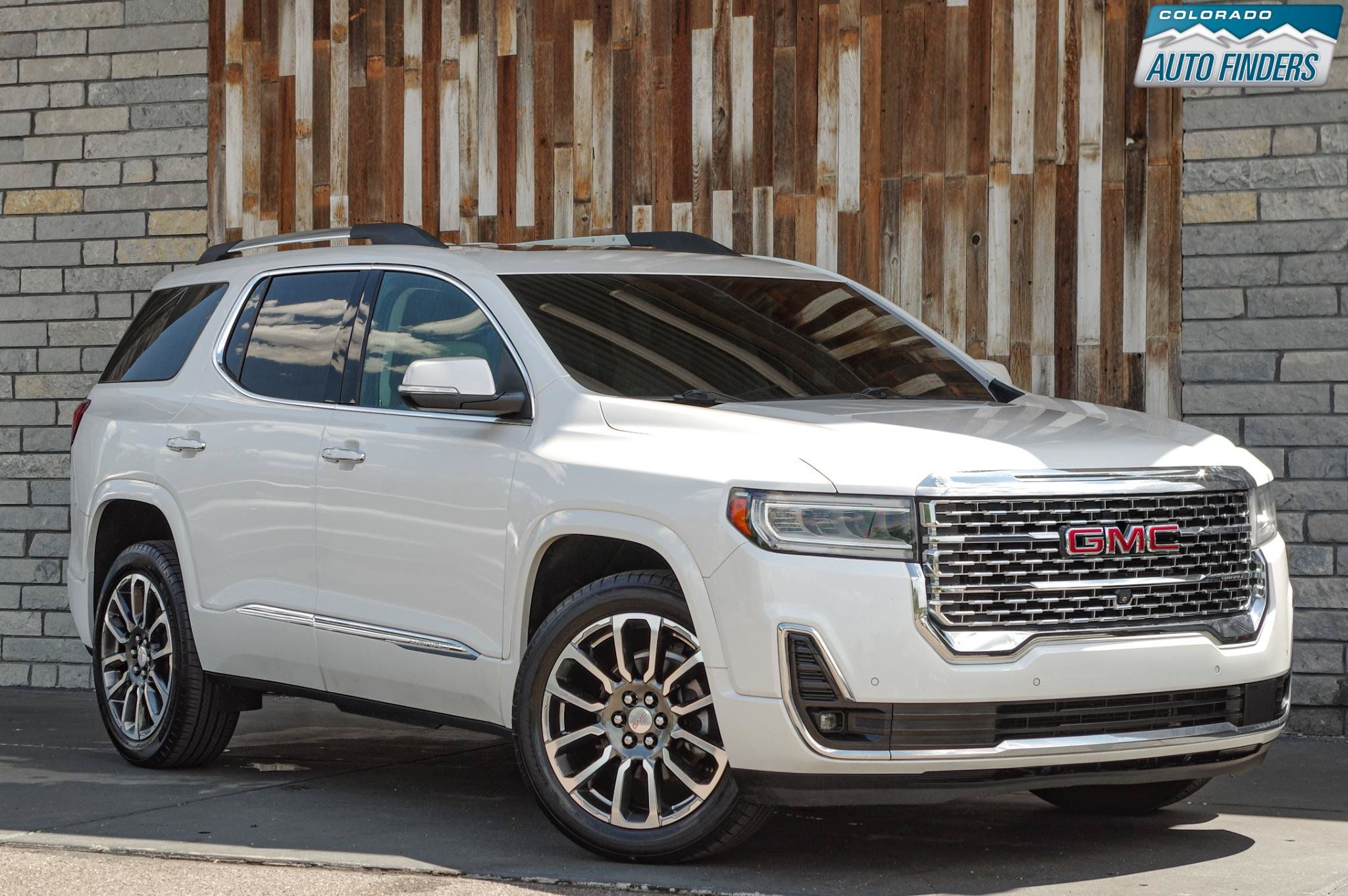 Used 2020 GMC Acadia Denali w/ Technology Package AWD/4WD image 9
