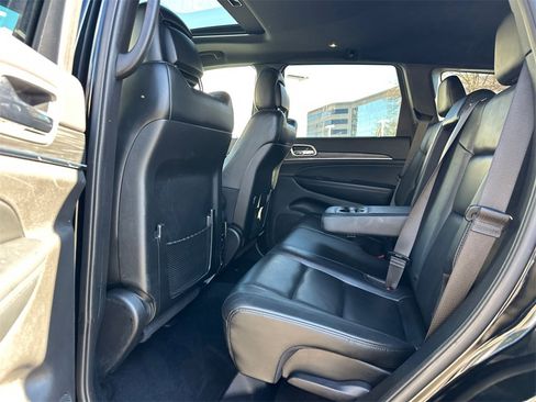 Used 2020 Jeep Grand Cherokee Limited image 19