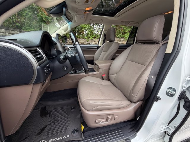 Certified 2023 Lexus GX 460 Premium w/ Accessory Package AWD/4WD image 15